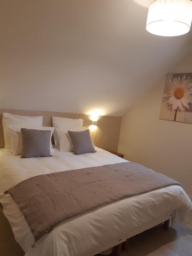 Bed and Breakfast Oh ! Fleurs Des Champs Шомон-сюр-Таронн Екстер'єр фото